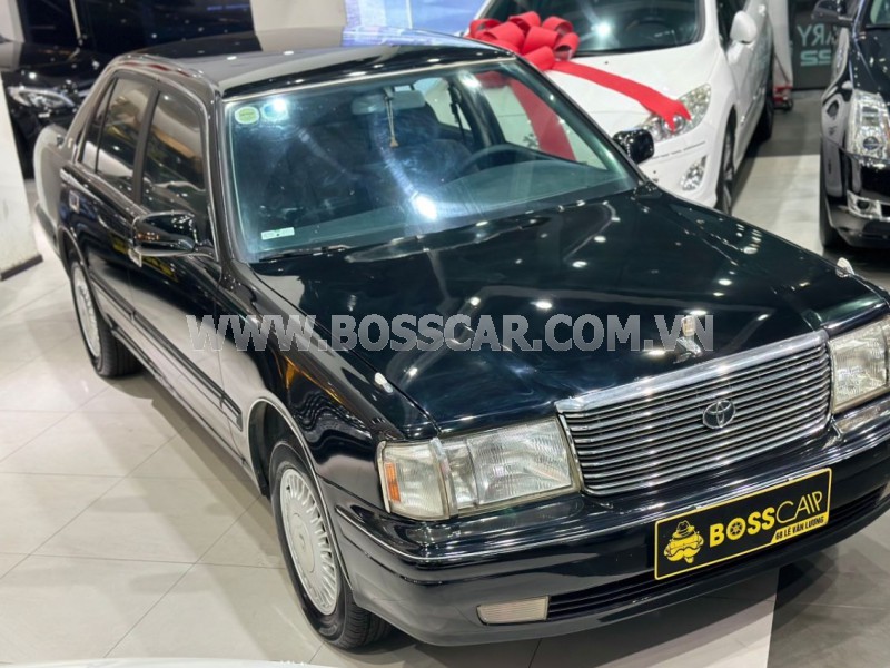 Toyota Crown Royal Saloon 3.0 AT