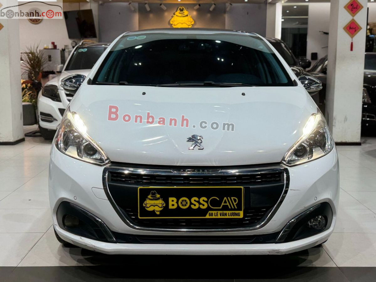 Peugeot 208 1.6 AT