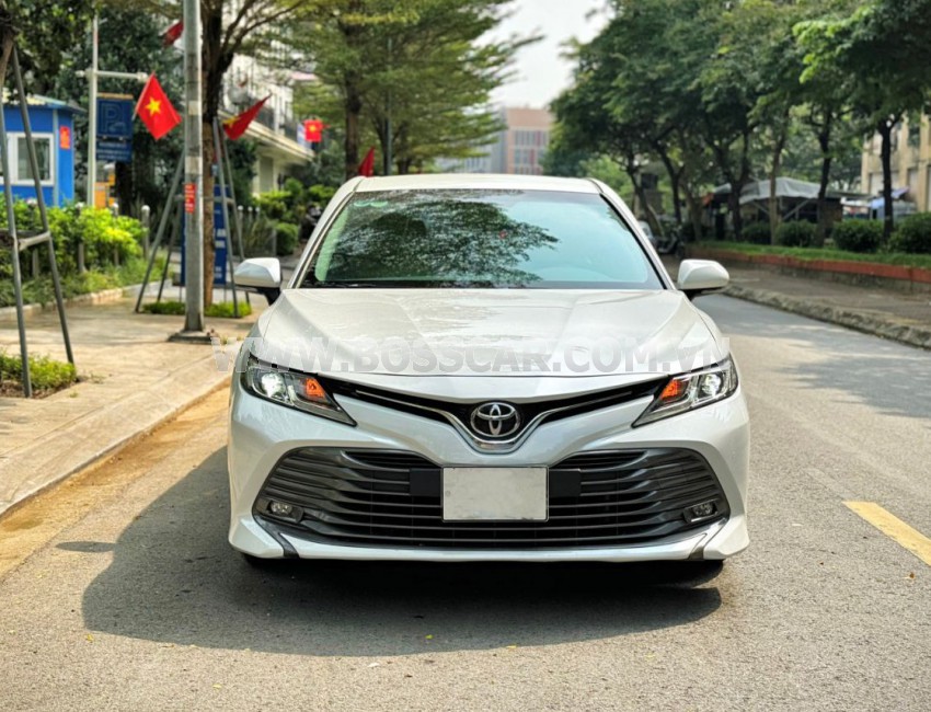 Toyota Camry 2.0G