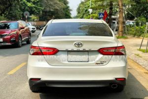 Xe Toyota Camry 2.0G 2019