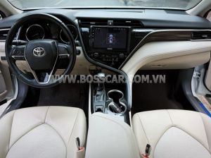 Xe Toyota Camry 2.0G 2019