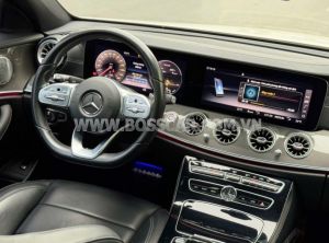 Xe Mercedes Benz E class E300 AMG 2020