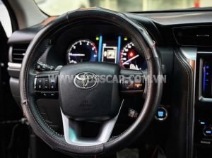 Xe Toyota Fortuner 2.4G 4x2 AT 2021