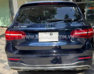 Xe Mercedes Benz GLC 300 4Matic 2017