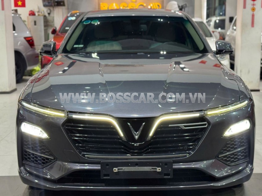 VinFast Lux A 2.0 Premium 2.0 AT