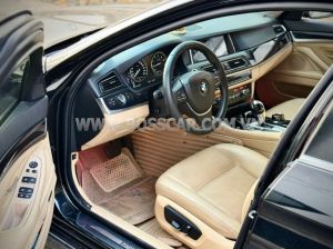 Xe BMW 5 Series 520i 2016
