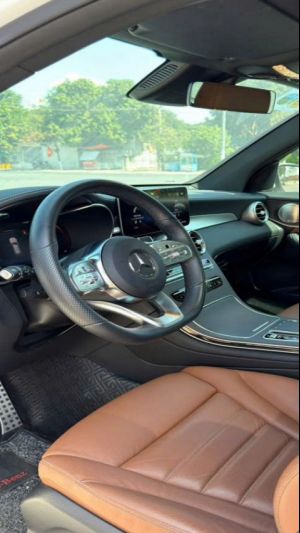 Xe Mercedes Benz GLC 300 4Matic 2022