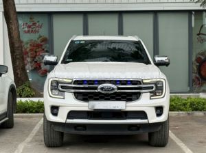 Xe Ford Everest Titanium Plus 2.0L 4x4 AT 2023