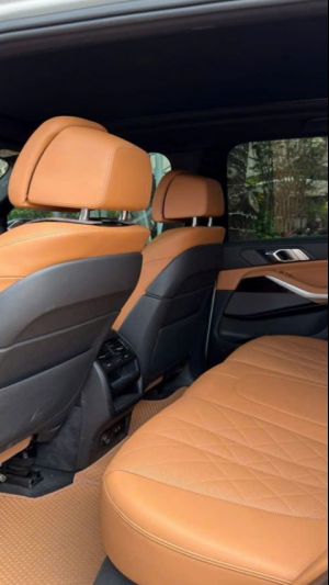 Xe BMW X5 xDrive40i M Sport 2025