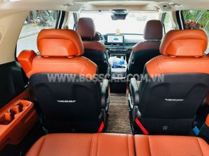 Xe Kia Carnival Signature 2.2D 2025