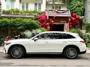 Xe Mercedes Benz GLC 300 4Matic 2023