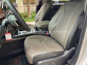 Xe Kia Carnival Premium 2.2D 8S 2025