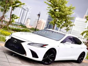 Xe Lexus ES 250 F Sport 2022