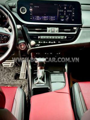 Xe Lexus ES 250 F Sport 2022