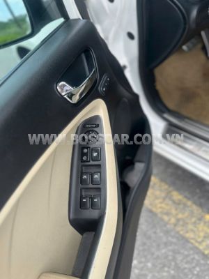 Xe Kia Cerato 1.6 AT 2016