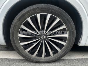 Xe Volkswagen Viloran Luxury 2024