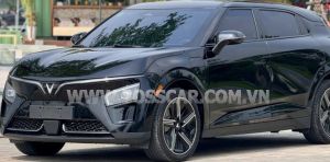 Xe VinFast VF7 Plus AWD 2026