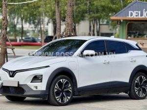 Xe VinFast VF6 Plus 2025